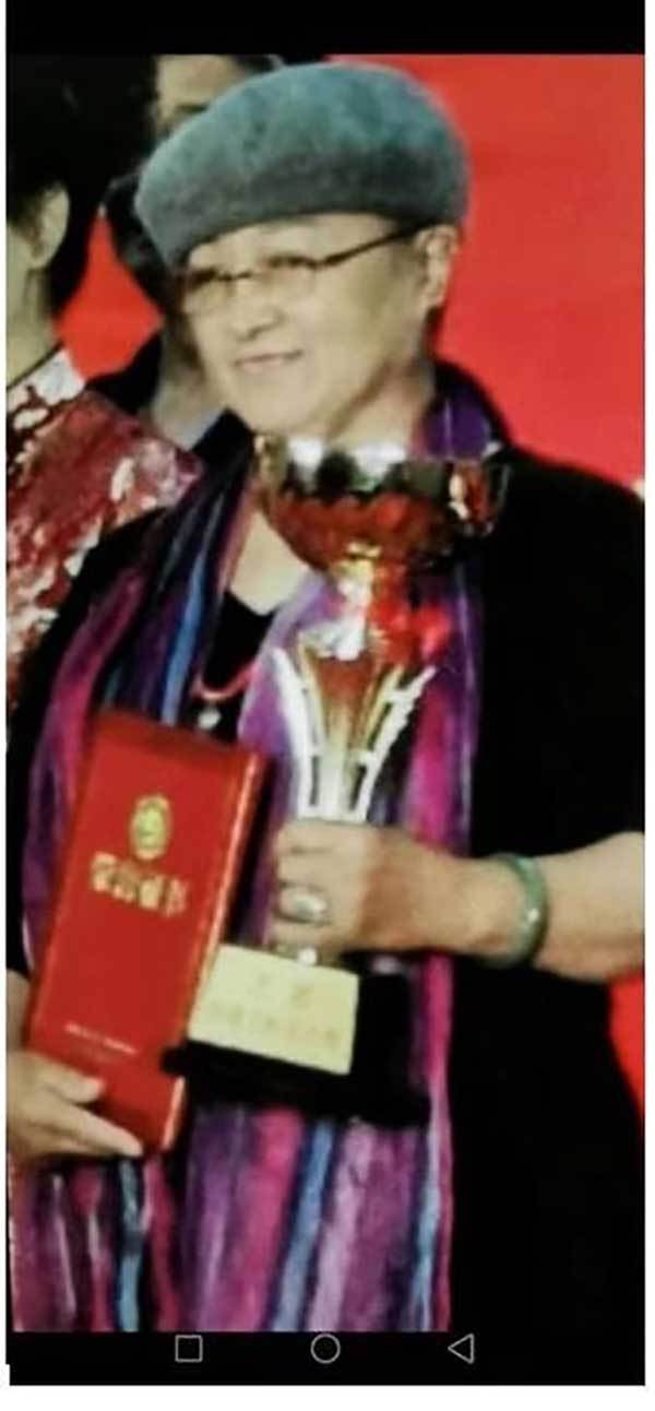 中国名人网 官方报道 最美名中医——王延