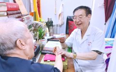 医者父母心，绵阳老中医朱树成把患者当家人	